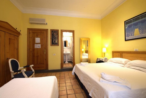 Hotel Locanda Cairoli image 14